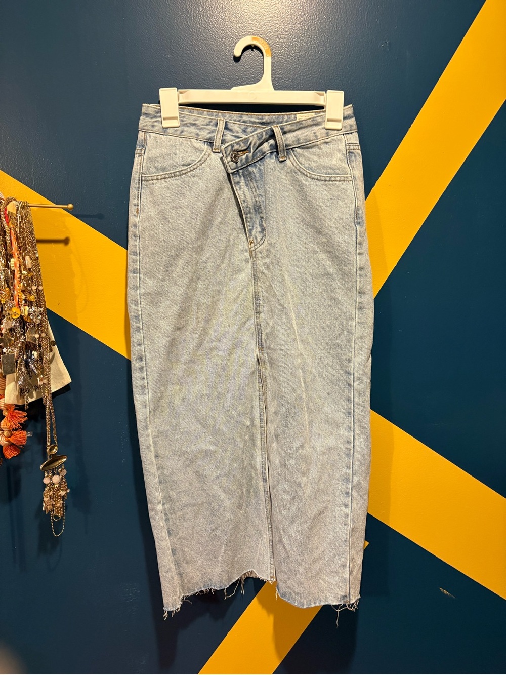 Unbranded Light Wash Denim Midi Skirt EUC